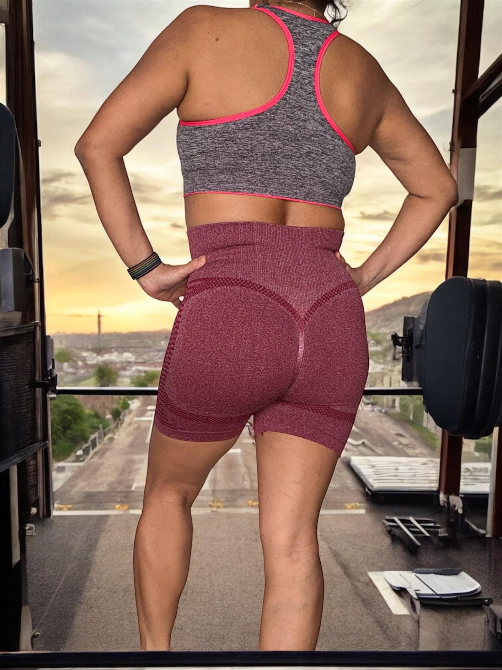 Leggins Deportivo Corto Para Mujer - Imagen 2